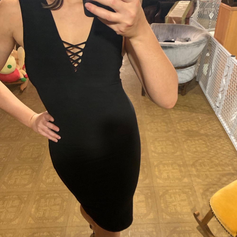 Alice + Olivia Size 0 Black Dress